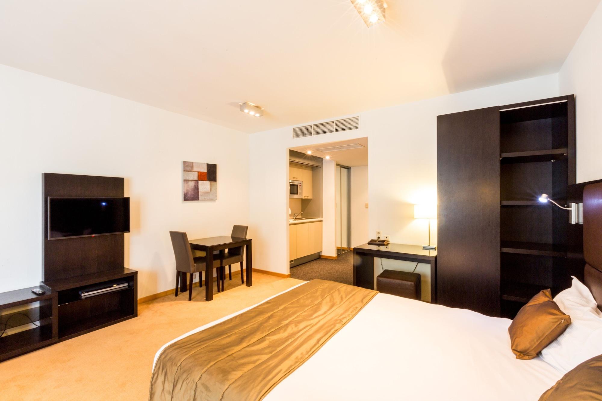 Diamant Suites Brussels Eu Etterbeek Экстерьер фото